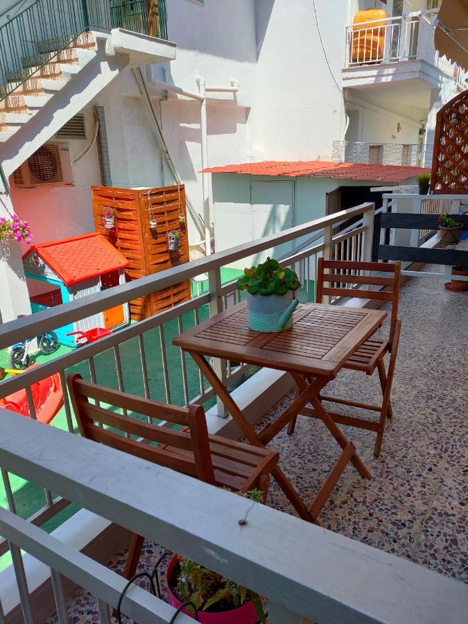 Dimitra'S Apartment 尼亚米卡尼奥纳 外观 照片